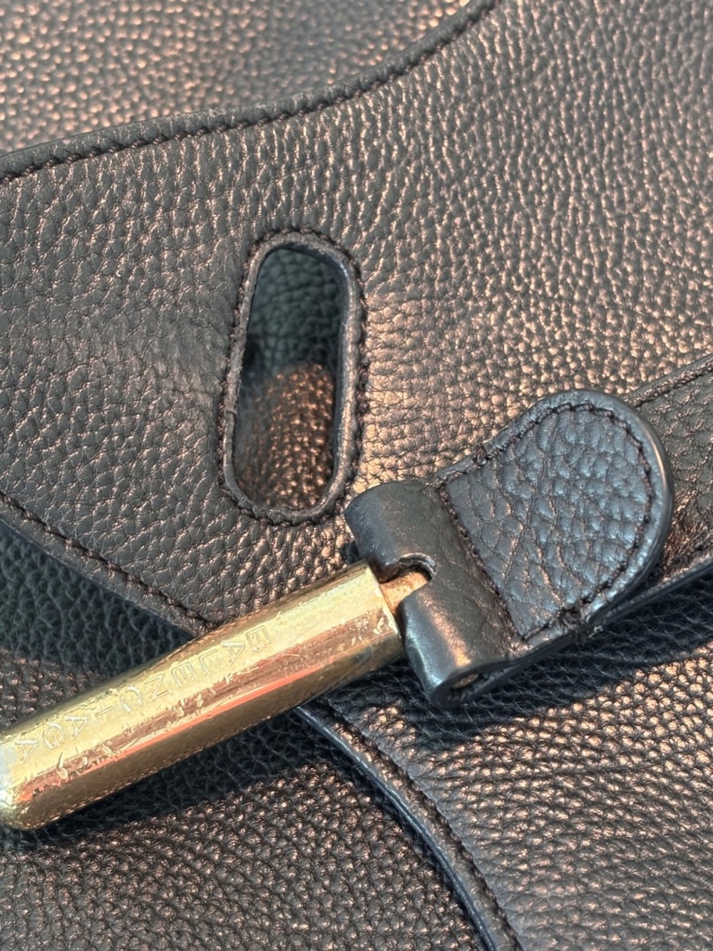 Balenciaga Black pebbled leather shoulder bag, good condition - Picture 9 of 15